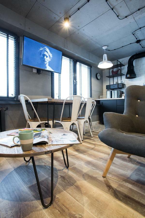Loft Ustrzyki Apartment Ustrzyki Dolne Ngoại thất bức ảnh